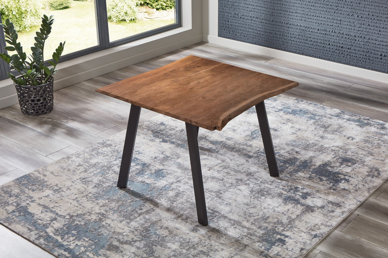#nussbaumfarben #80x80 #vierfuß-gestellschwarz