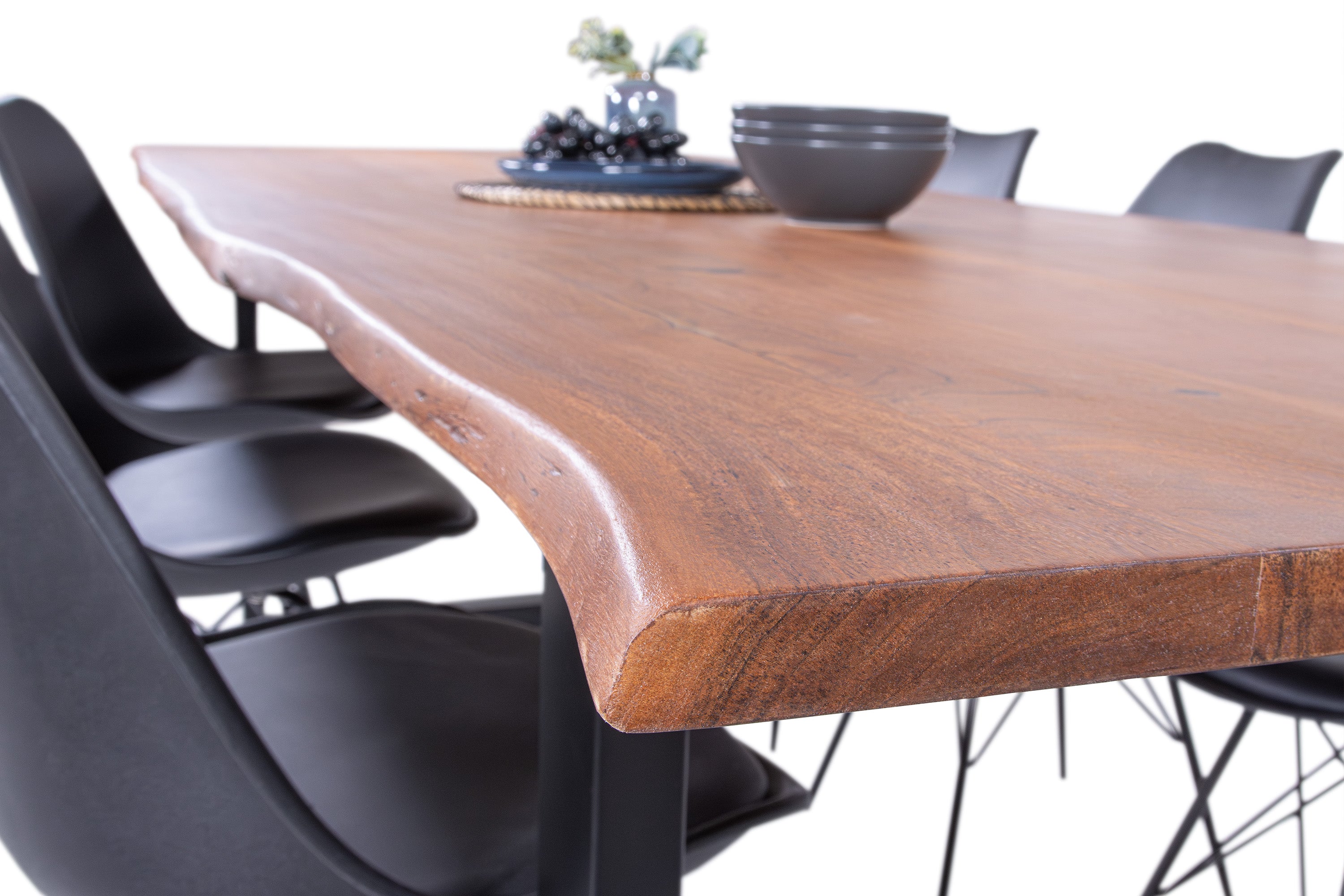 #nussbaumfarben #260x100 #u-gestellschwarz