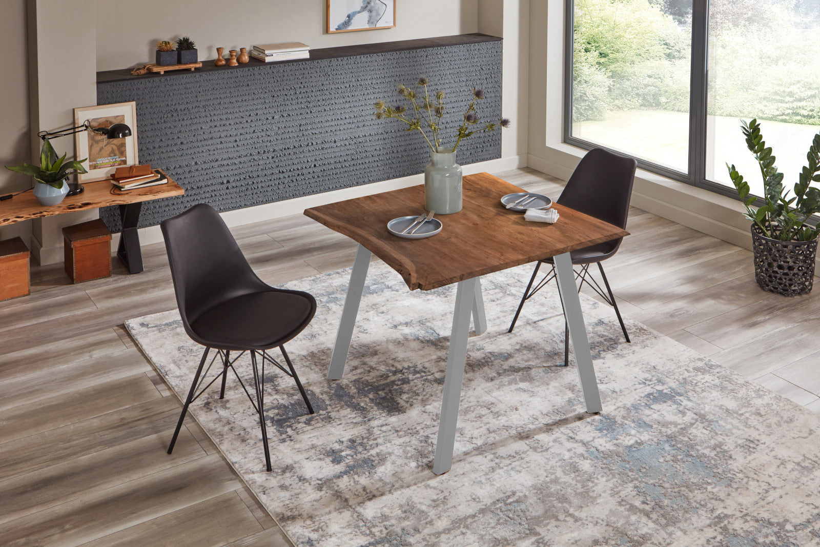 #nussbaumfarben #90x90 #vierfuß-gestellsilber