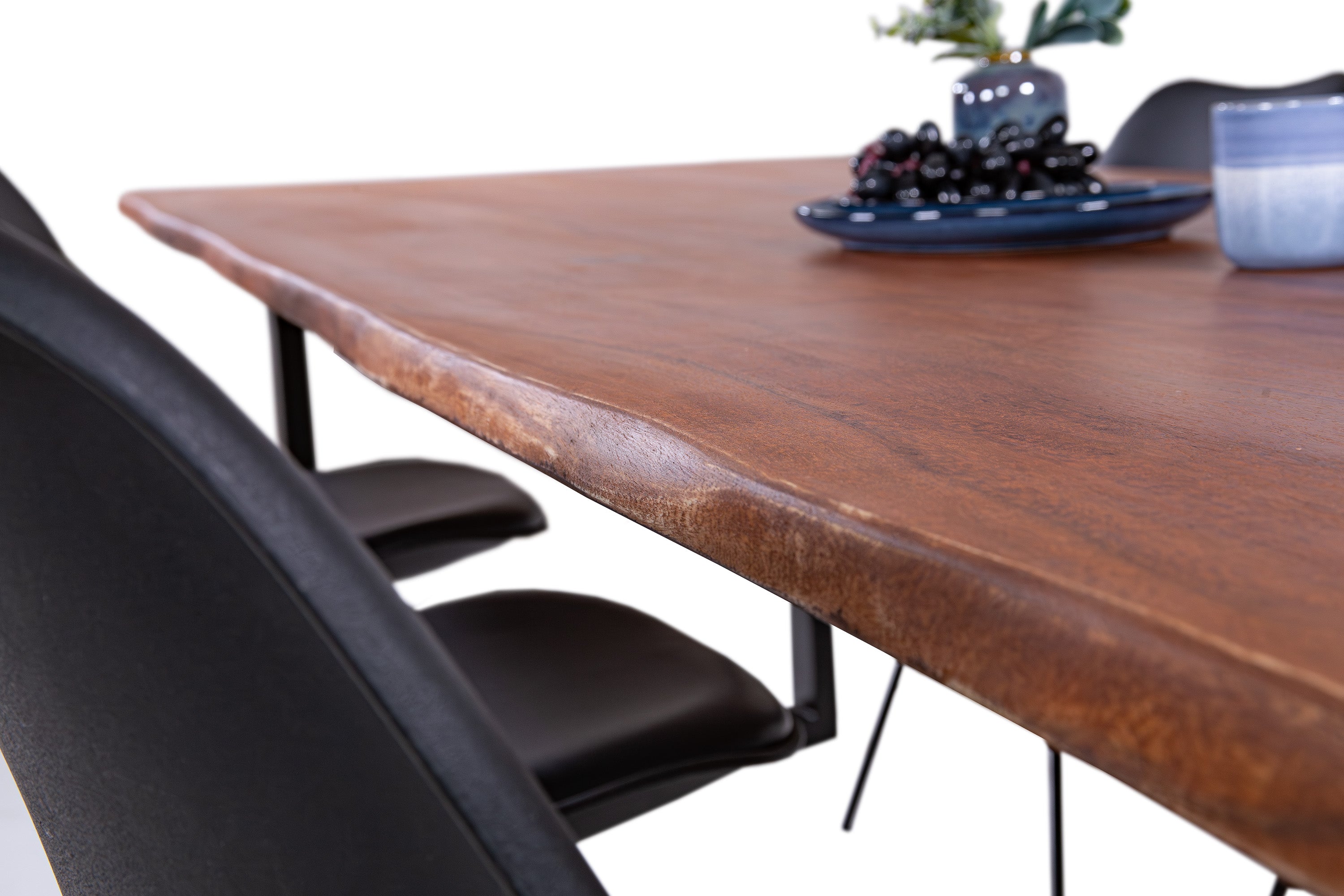 #nussbaumfarben #300x100 #u-gestellschwarz